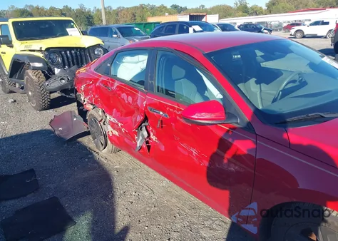 2021 Hyundai Elantra Sel from USA, damaged, VIN KMHLM4AG4MU067098